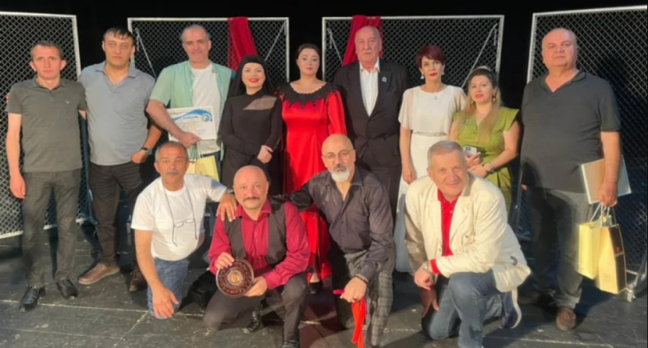 “Yuğ” Teatrı beynəlxalq teatr festivalında mükafat qazanıb