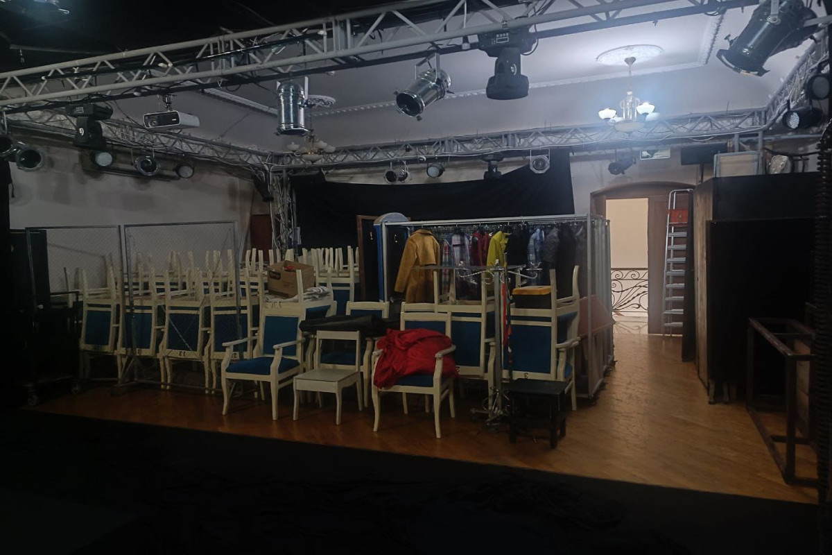 İlkin Tağıyev - Bu teatrda hər kəsin hüququ pozulur - Sığınacaqda nə qədər yaşamaq olar?